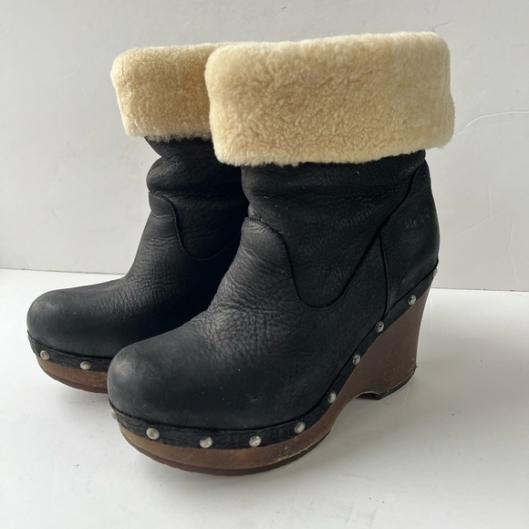 UGG Shoes - Ugg Carnegie Black Leather Shearling Wedge Boots Size 6